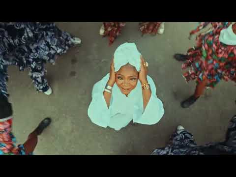 Queen Salawa Abeni Mo Tun De Official Video 