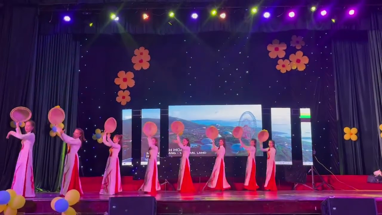 Múa Một vòng Việt Nam. Trang phục và đạo cụ Bảo Bảo. sdt 0362038298