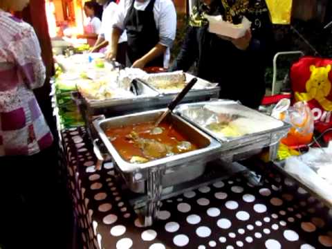 2 Bangkok Intl Food Fair 2011 Benjasiri Park then ...