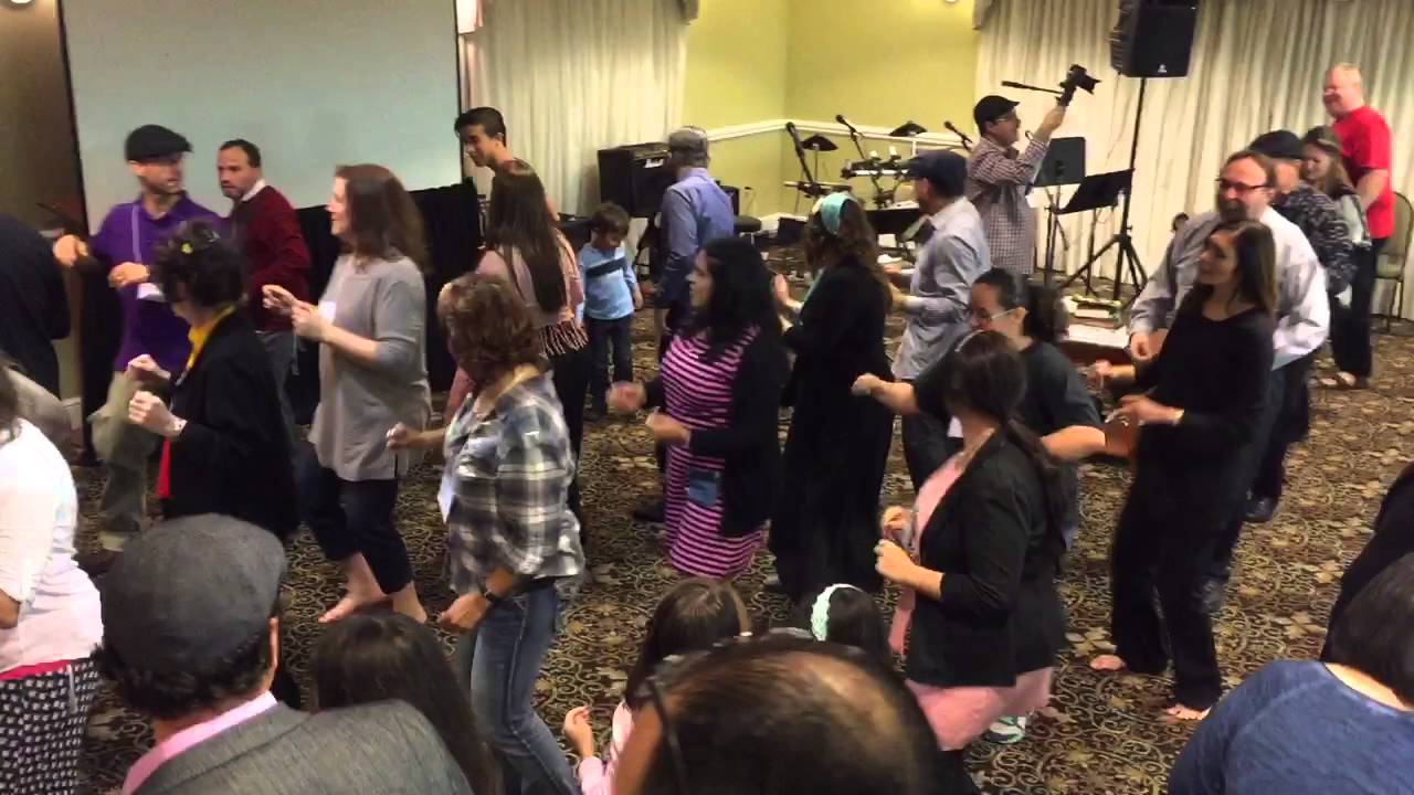 Shabbat Dancing at the Treasures of the Temple Course 2016