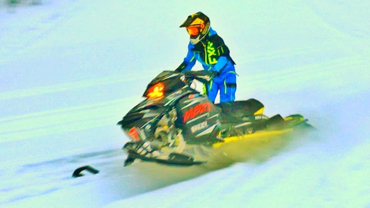 2017 Ski Doo 600 RS COLD START! - YouTube