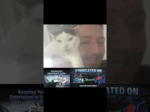 Ryan Hoppe Of Hoppe Hour Discusses How He Annoys His Cat At Night!