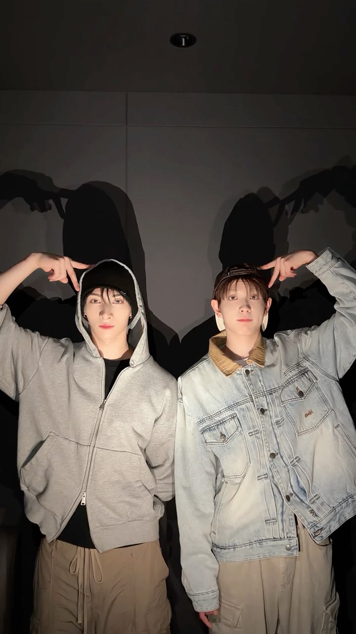 🐈‍⬛ 🐈 | #YU #YUKI - YouTube