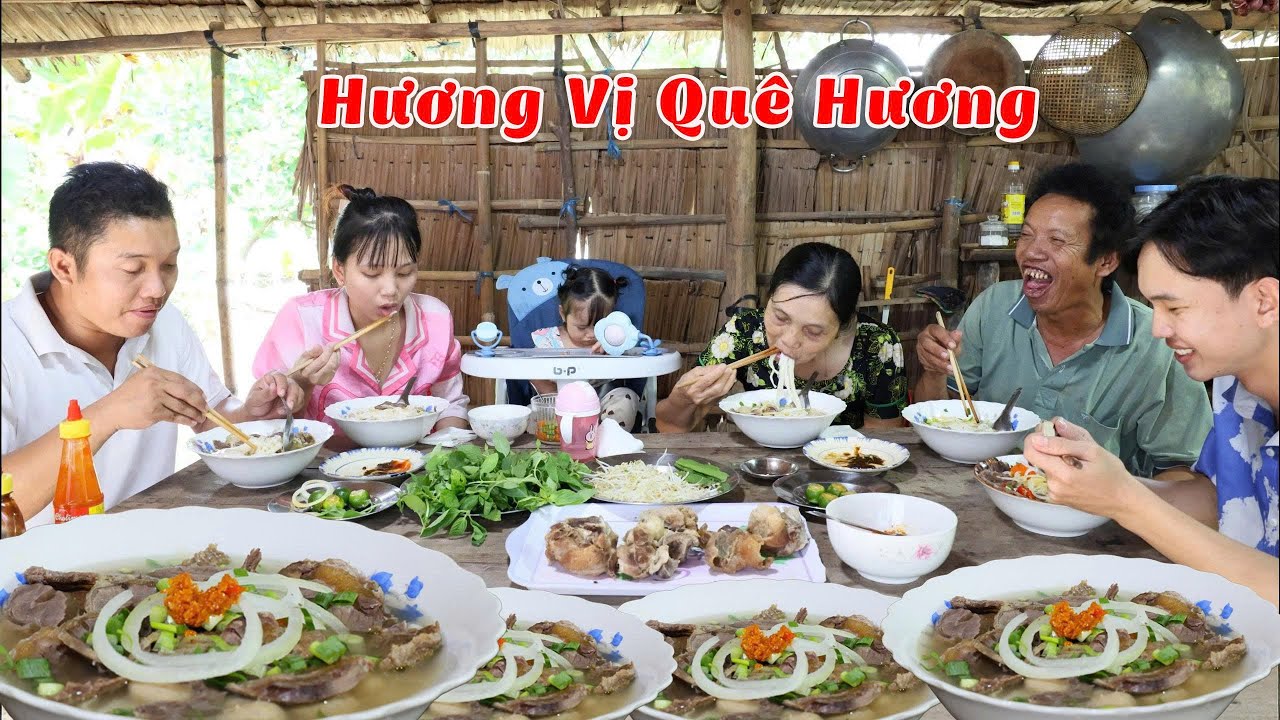 Phở Bò, Xương Ống Chả Bò | Bếp Ăn Sáng Truyền Thống Của Mẹ Nơi Miền Quê || beef noodle soup