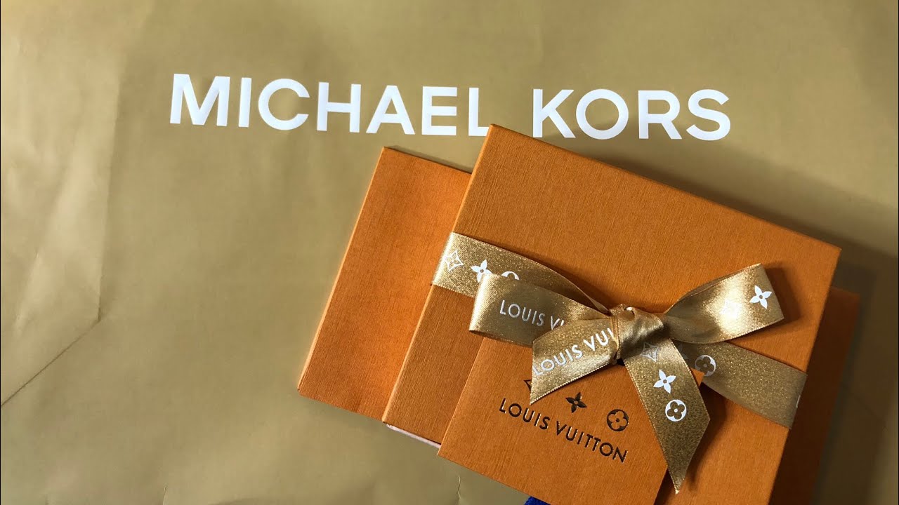 michael kors gift wrap