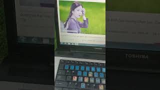 Laptop i2 T7250 chạy mượt giá rẻ