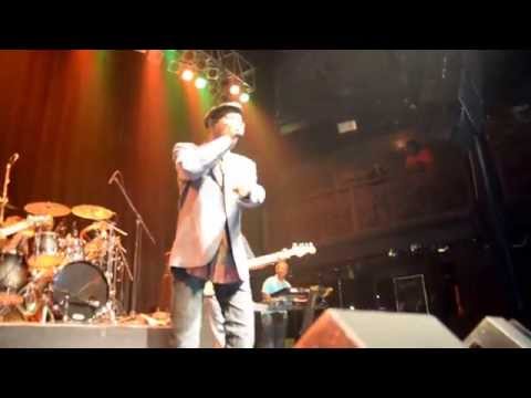 Putar Lion Heart - Beres Hammond