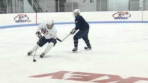 2 4 7 Puck Control-Tight turn protect figure 8