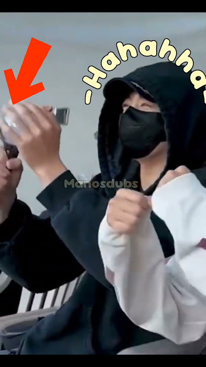 they way jungkook's eye smiled while watching his hyung #jinkook #kookjin