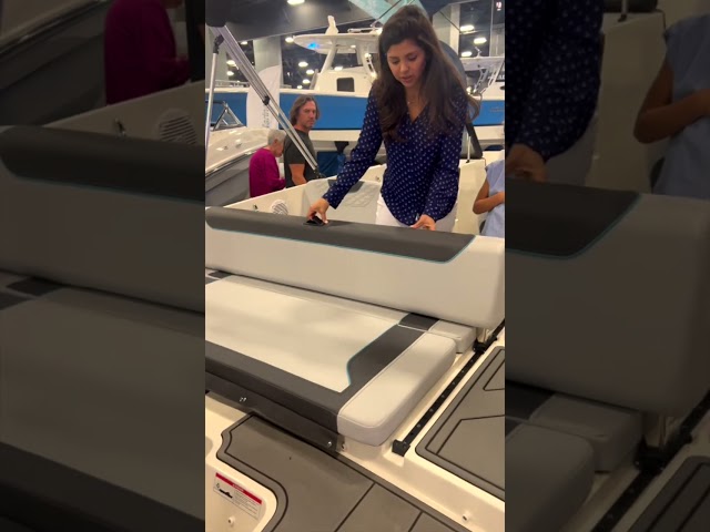 M Series | Jetsetting family M19 | Bayliner Boats