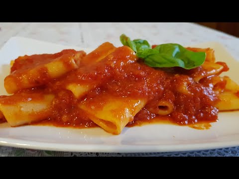 Video: Pasta Italiana Con Sugo Di Lonza