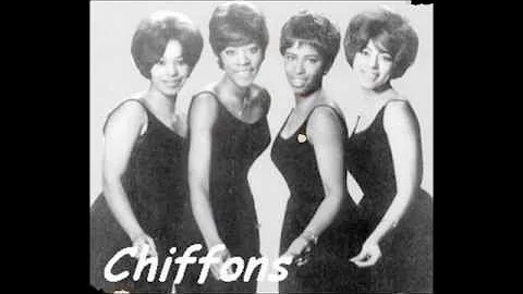 The Chiffons - I Have A Boyfriend (Laurie Records - 1963)