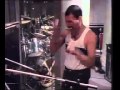 Queen - The Show Must Go On (Official Video).mp4