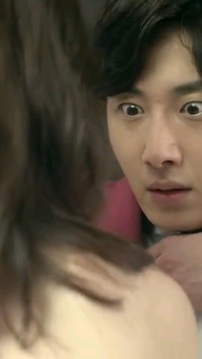innocent guy accidentally see her without her clothes🤣|| Korean drama shorts||