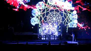 TOOL - Forty Six & 2 Live ending with Drum Solo