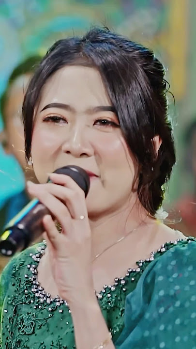 Malah aku njaluk tulung dikeroki #mblebes #ochialvira #slametpengamen #dangdut #dangdutkoplo #shorts