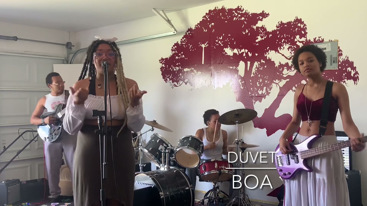 Duvet Boa YouTube