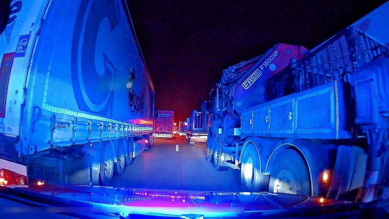 BAD HERSFELD: Vollsperrung auf der A4: Tragischer Unfall mit mehreren Lkw am Morgen