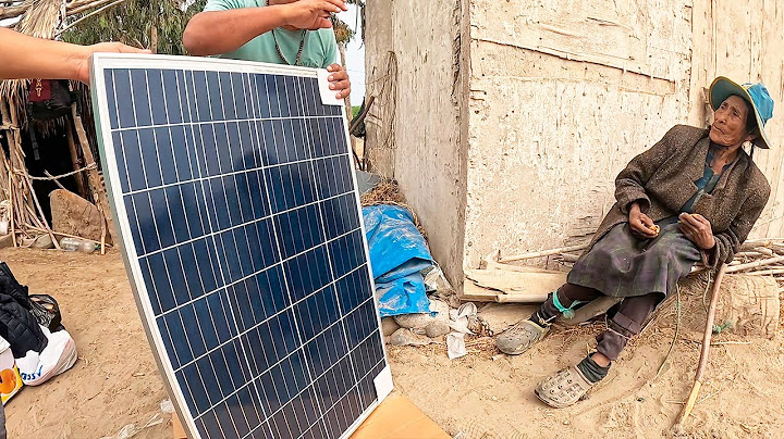 Tía JUSTINA tiene LUZ eléctrica por PRIMERA VEZ - COCINAMOS CALDO DE GALLINA para la TIA JUSTINA.