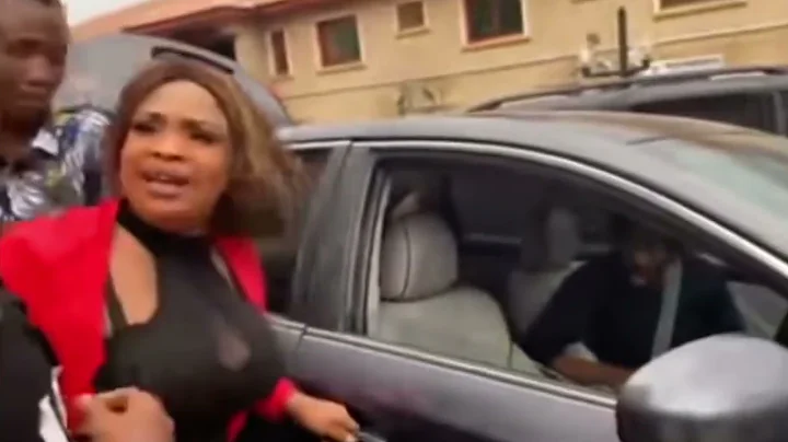 SEE HOW LAIDE BAKARE AND 9ICE WAS SO EMBARRASSED DIRECTOR FOR TOUCHING IN MOVIE SO FUNNY