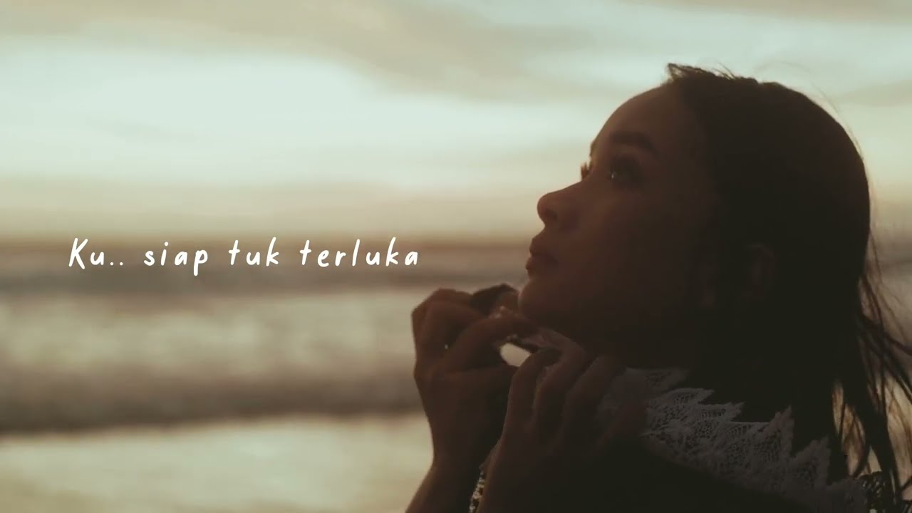 Chintya Gabriella - Siap Terluka (Official Music Video)