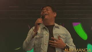 ALEX MANGA – LO QUE QUIERAS DE MI (EN VIVO)