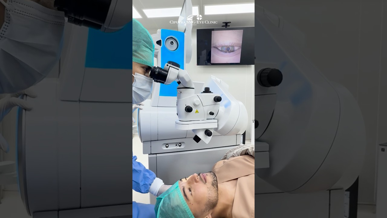 Just steps away, you’ll find Ciputra SMG Eye Clinic home to SMILE Pro Flapless Lasik 