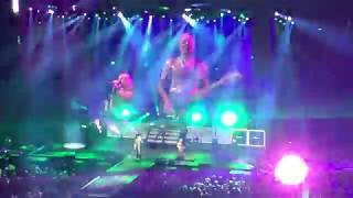 Video thumbnail of "Def Leppard “Let’s Get Rocked” live"