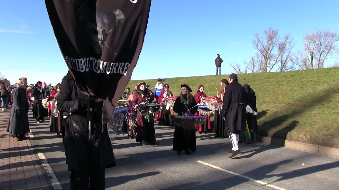 Fliegenberger Faslamsumzug 2015 mit Lübecks Freibeutermukke