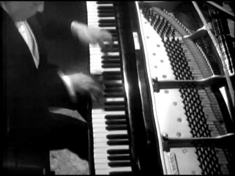 Robert Casadesus plays  Debussy: "Feux d'Artifice" VIDEO