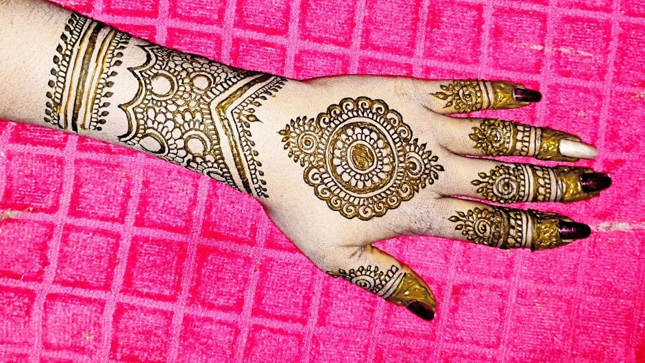 Back hand Mehndi design 2026/Beautiful Mehndi design/New year Mehandi design 