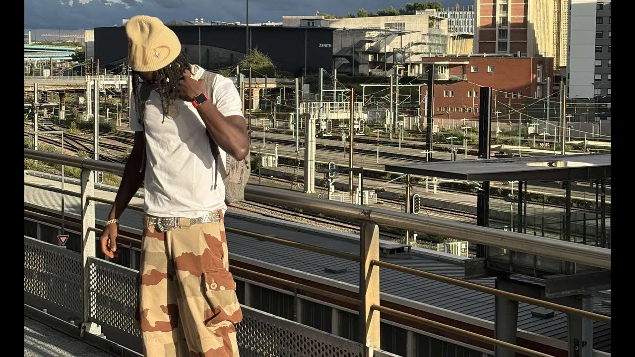 PAPI STONER - STARTED SHIT ( CLIP OFFICIEL )