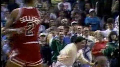 NBA Moment - 1989 Jordan hits the tough shot over Ehlo
