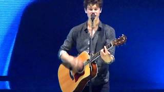 Stitches Shawn Mendes live