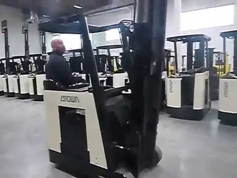 crown stand up forklift