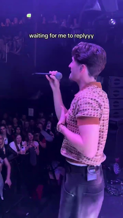 drunk text live from birmingham😇 #singer #singing #drunktext #livemusic