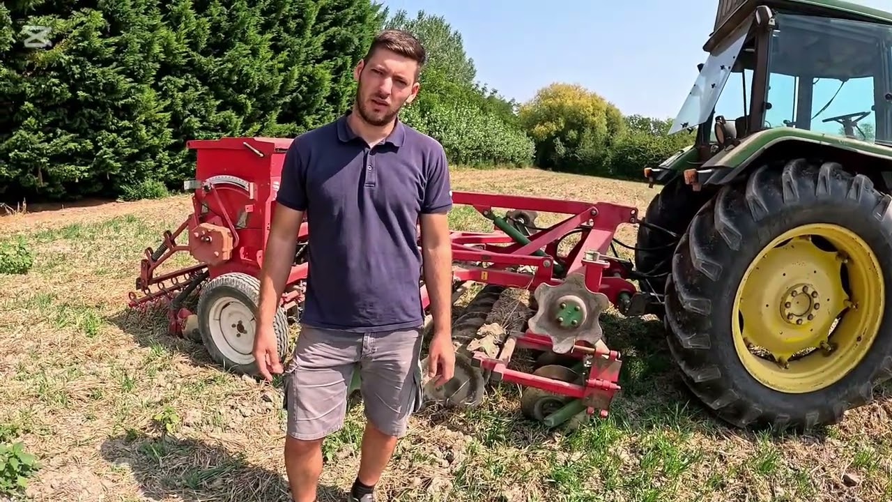 @John Deere 3140 Unia Gaspardo M300 gép kapcsolatban 