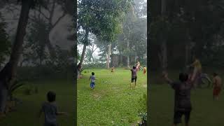 Serunya Mandi Hujan Di Kampung Halaman