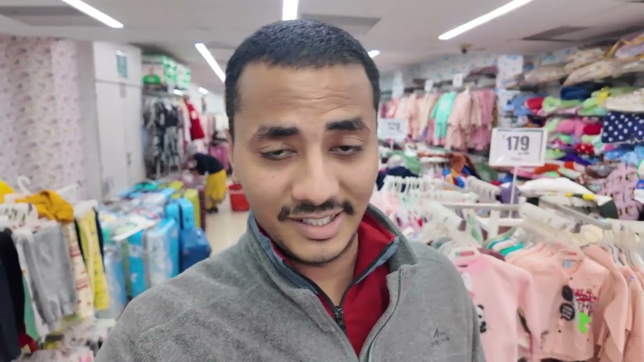 Shopping With Family  🛍️ 🔥 - Kharcha ho gya - VLOG 10 - Daily Vlogging 