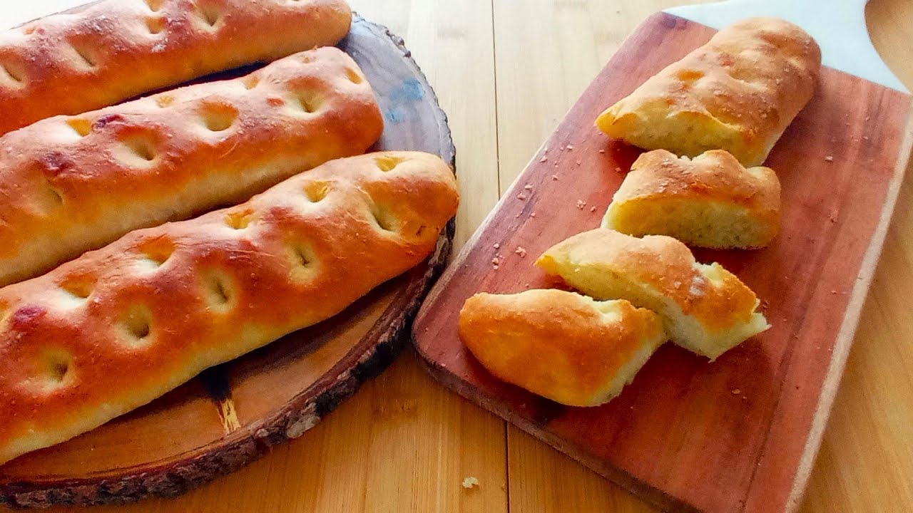 LINGUE DI FOCACCIA PRONTE IN POCHI PASSAGGI - focaccia fatta in casa senza impasto - buonissime