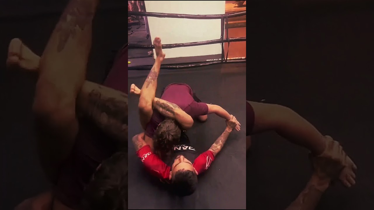 Triángulo desde guardia cerrada 