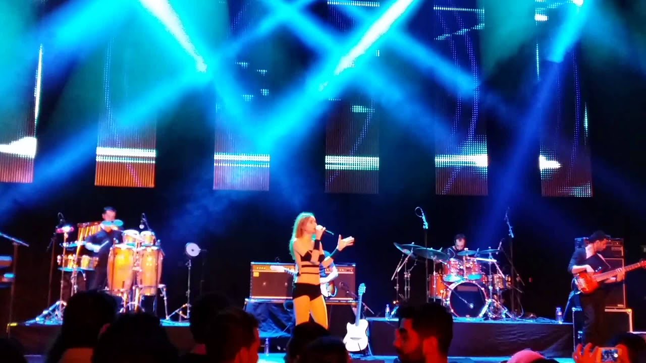 Gülsen - Tesir altinda 05-10-2013 Amsterdam Factory concert