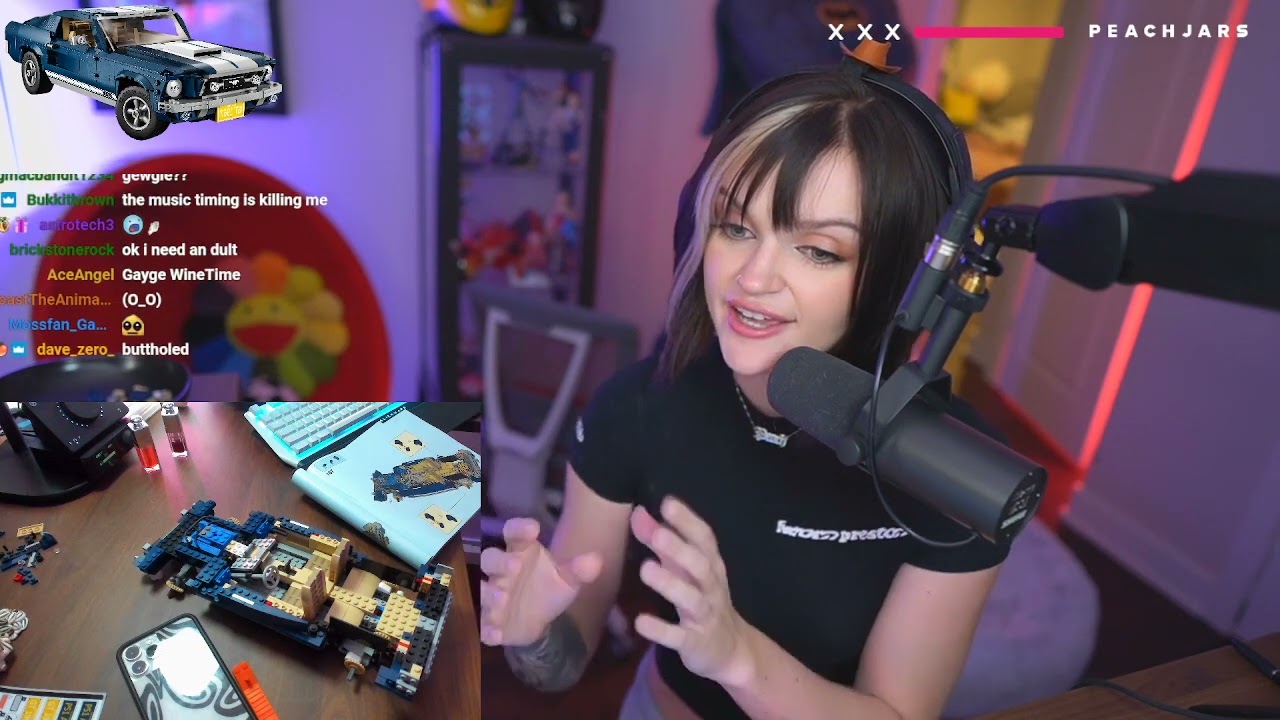 PeachJars Sucking Dick at the Wet Moon YouTube 
