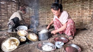 Rita cooks for JK uncle & for Rojan husband || Life in rural Nepal ||