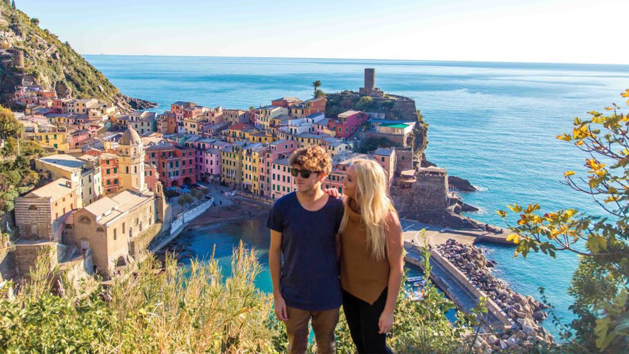 HOW TO MAKE MONEY WHILE TRAVELLING 