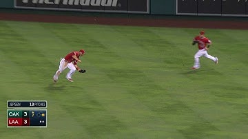 OAK@LAA: Trout races in to make the catch in the 7th