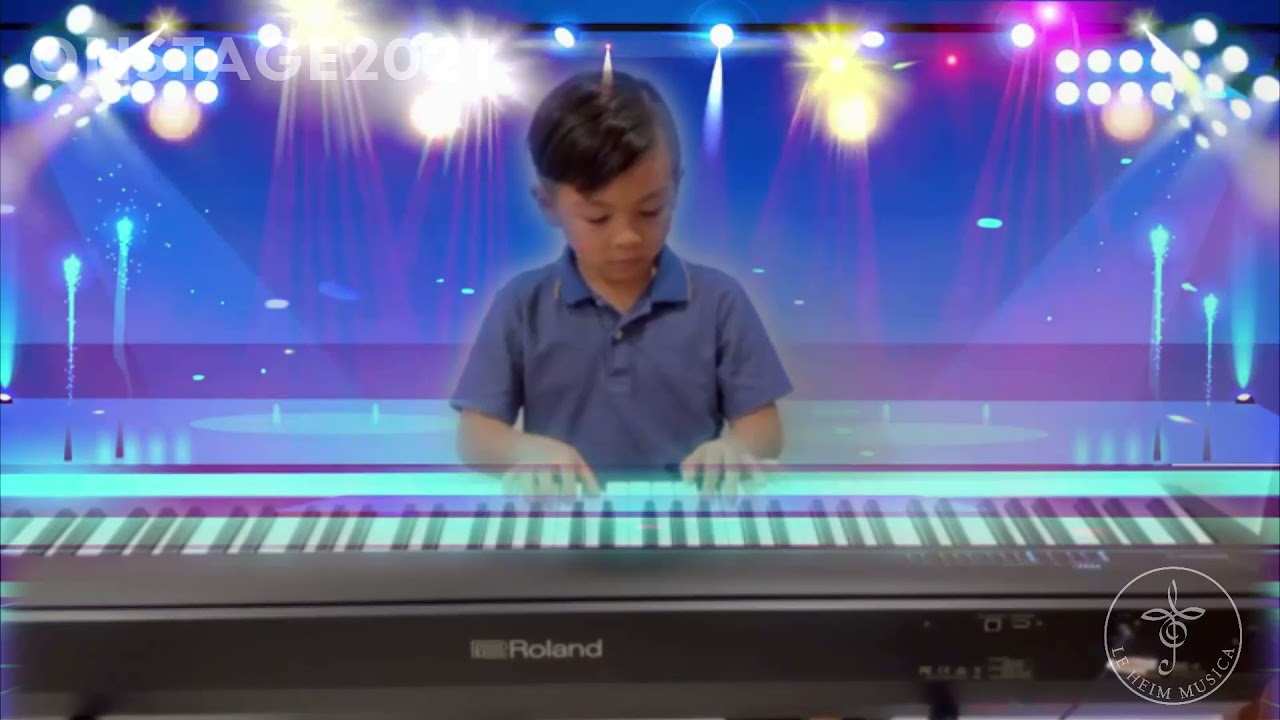 Luis Madrid plays Alphabet Song