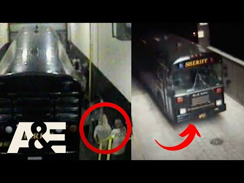 Court Cam: Two Inmates Escape By Grabbing On To The Bottom of a Bus | A&E