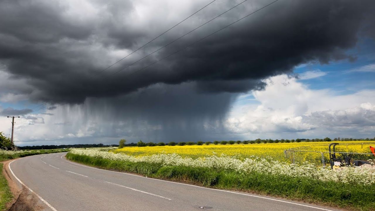 2002r rain cloud. Дождь без облаков. Minion Stormy weather. Stormy weather in Amazon. Stormy weather in the Street.