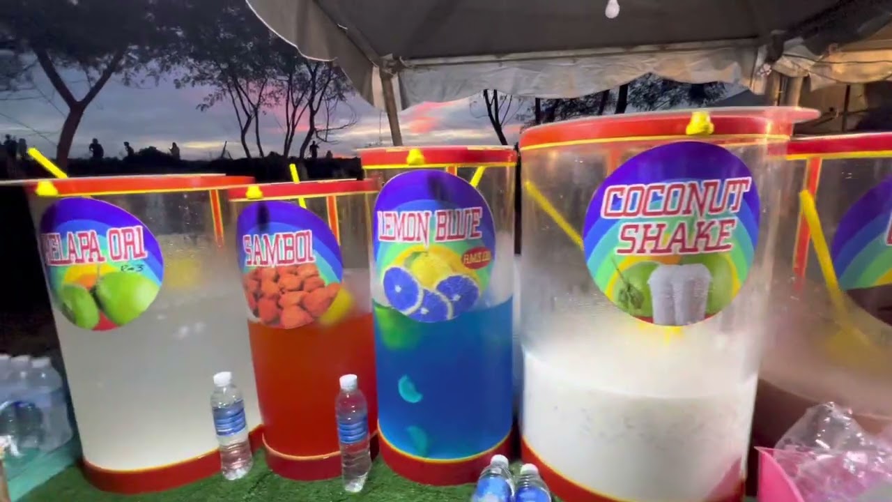 Colorful Cold Drink in Night Market Malaysia | Honeydew Drink
